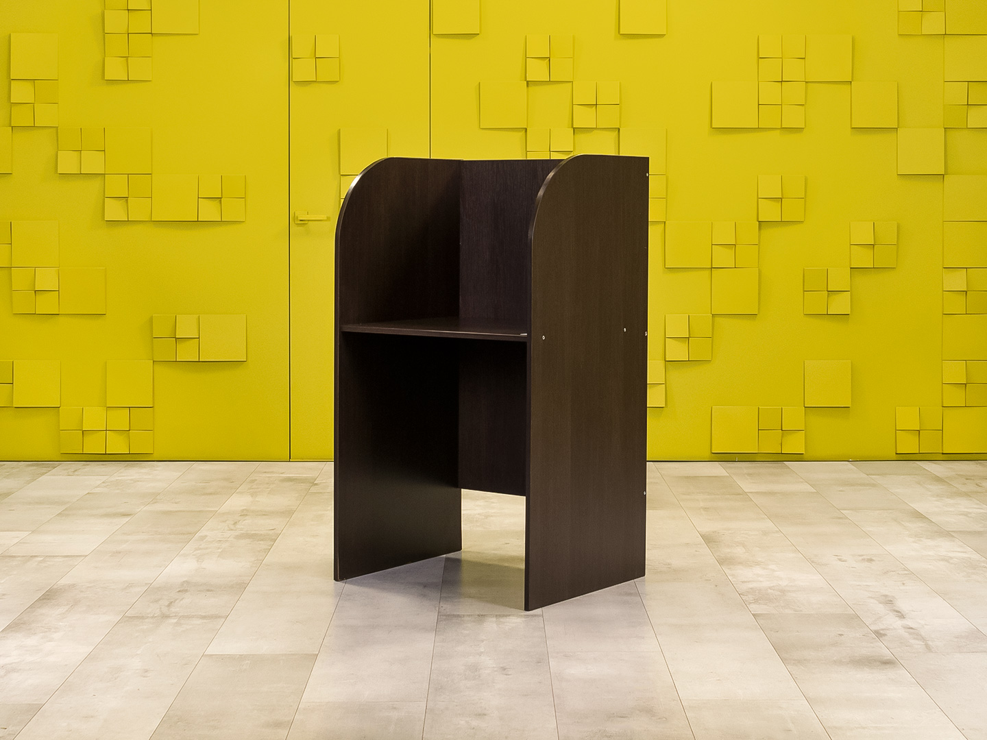 Офисный стол прямой 700x600 ЛДСП Венге Россия_СППЕ-011124