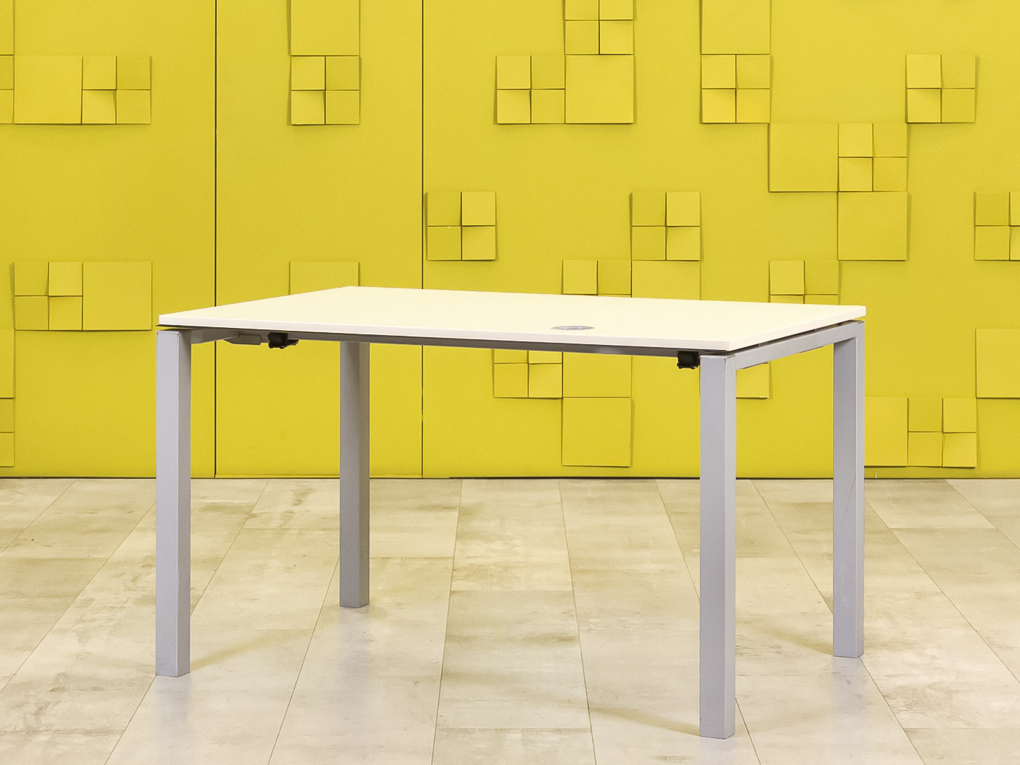 Офисный стол прямой ЛДСП Бежевый  СППБ1-09046