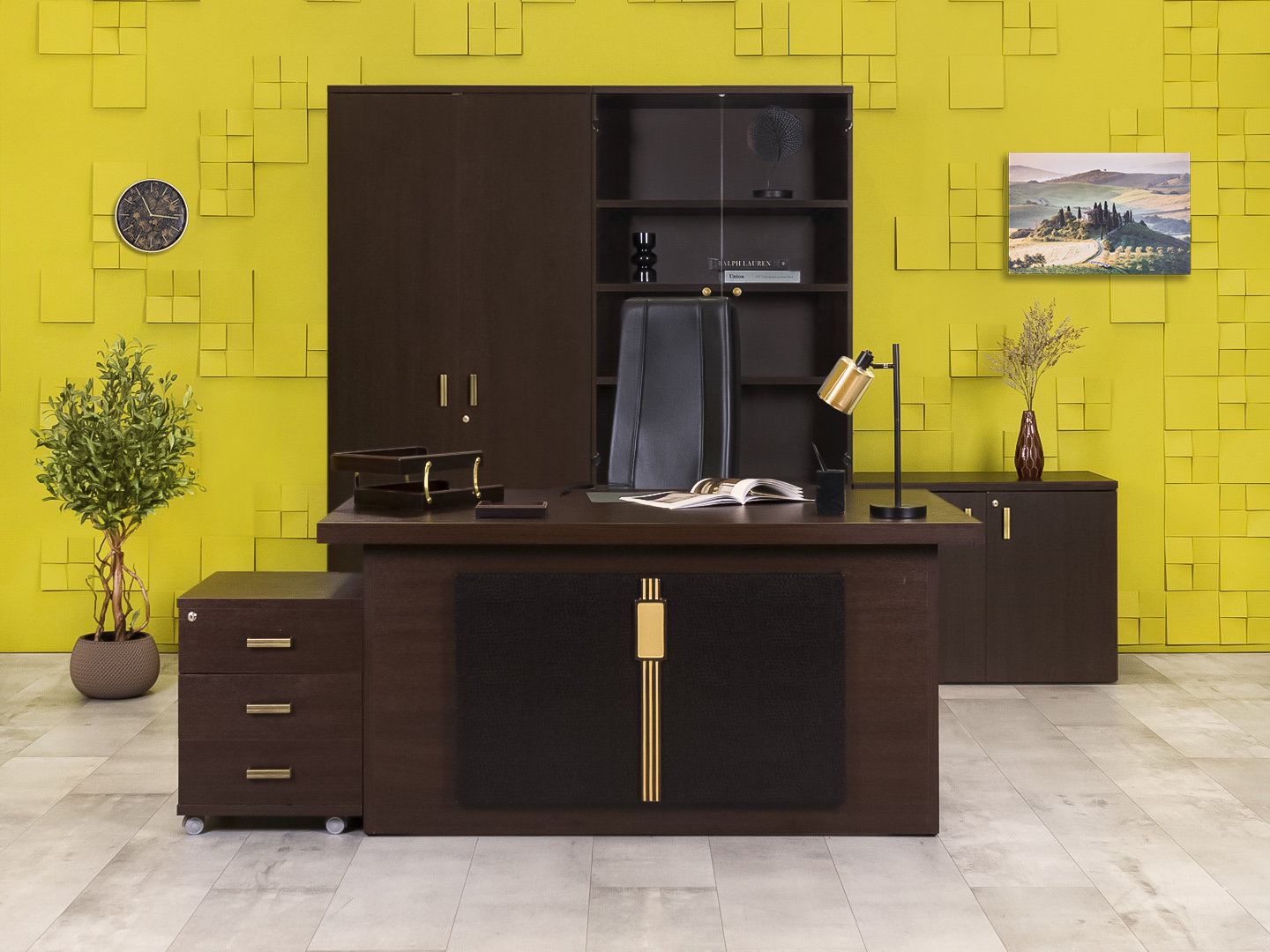 Кабинет руководителя  ЛДСП Венге Россия  КРЕ-23045