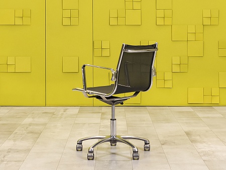 Офисное кресло для персонала на колесах Luxy  Сетка Чёрный Италия_КПТЧ3-290923