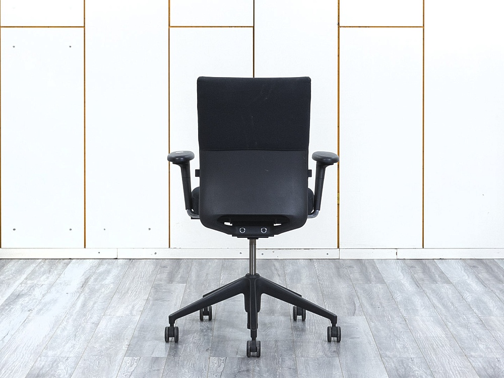 Офисное кресло для персонала  VITRA Ткань Черный   (КПТЧ7-26013)