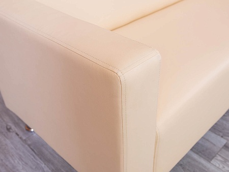 Офисный диван ДМебель Кожзам Бежевый   (ДНКБ3-25094(нов))