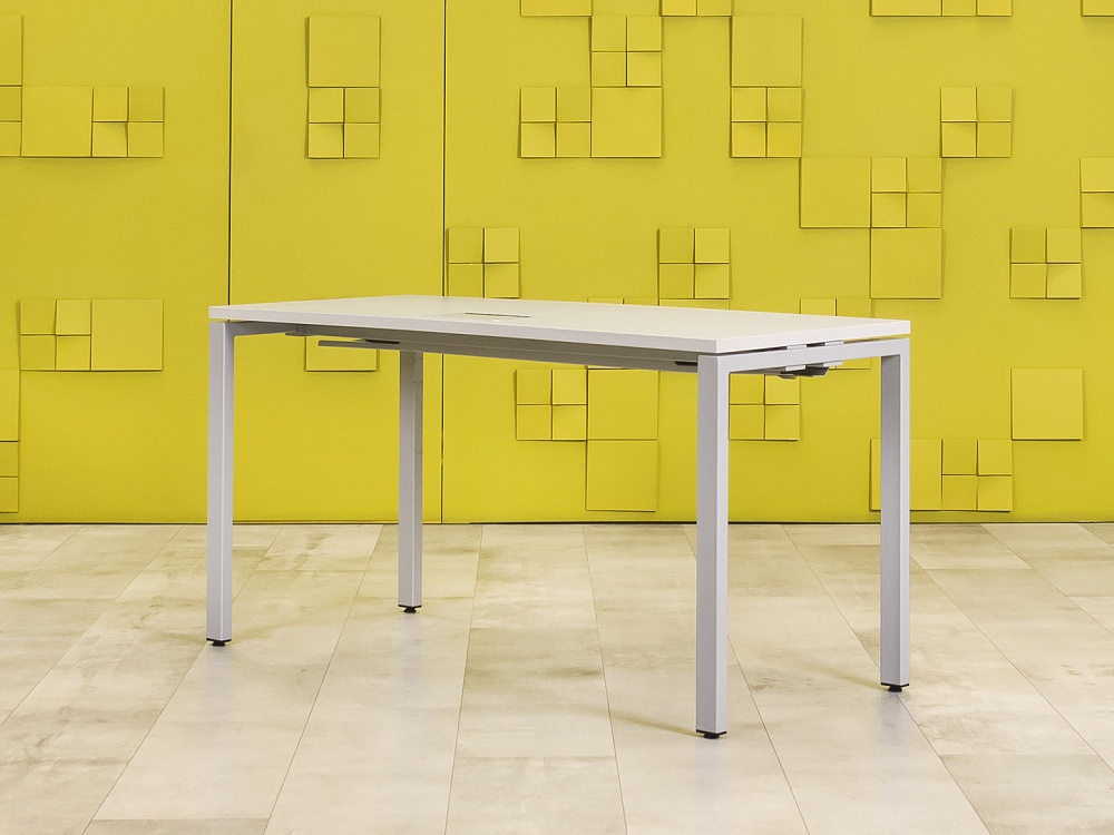 Офисный стол прямой  HAWORTH ЛДСП Серый Германия  СППС-29105