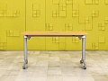 Офисный стол прямой Steelcase ЛДСП Ольха Франция  СППЛ-04026