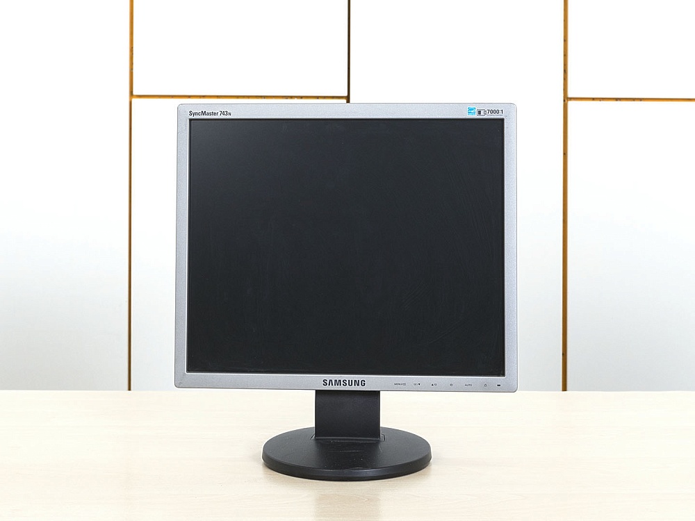 Монитор Samsung 743N Монитор6-03083