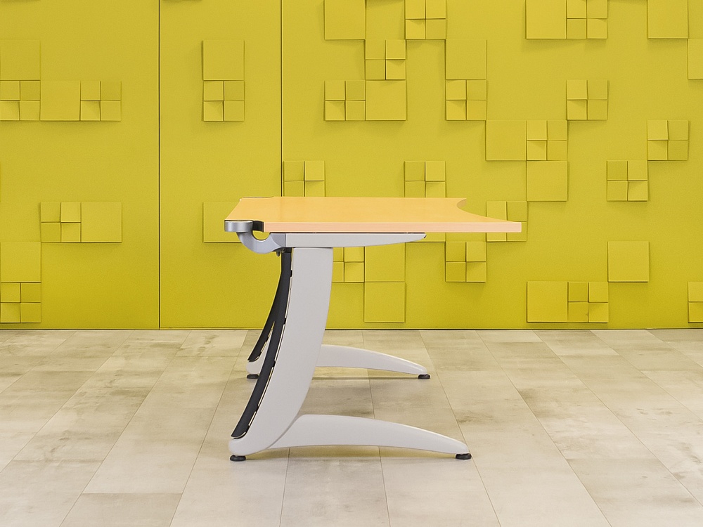 Офисный стол эргономичный Steelcase 1600x900 ЛДСП Бук Франция_СПЭВ-280923
