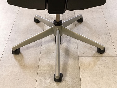 Офисное кресло для персонала на колесах Comforto HAWORTH Ткань Серый США_КПТС1-251223