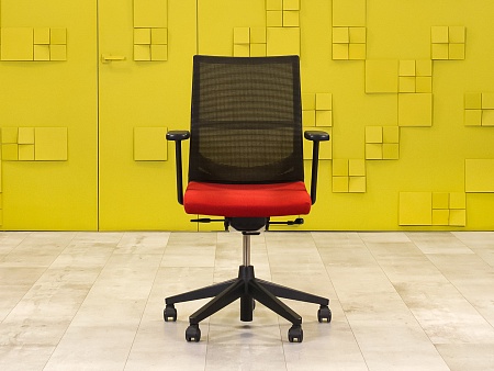 Офисное кресло для персонала на колесах HAWORTH Ткань Красный; Чёрный США_КПТК-211124
