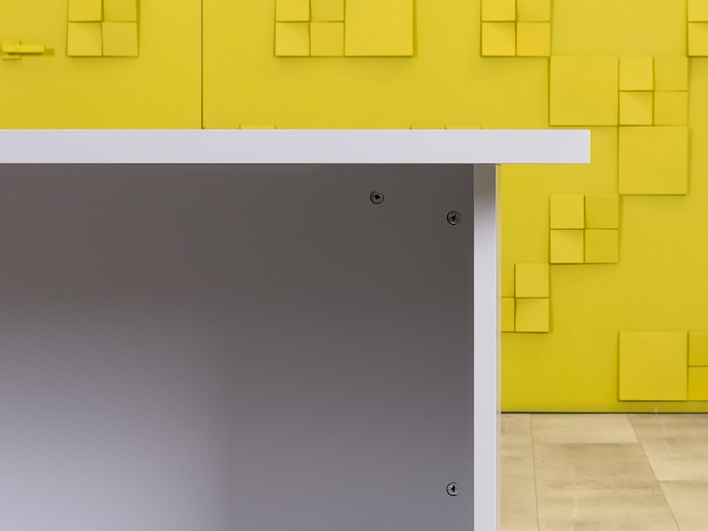 Офисный стол прямой ЛДСП Серый Россия  СППС-310524