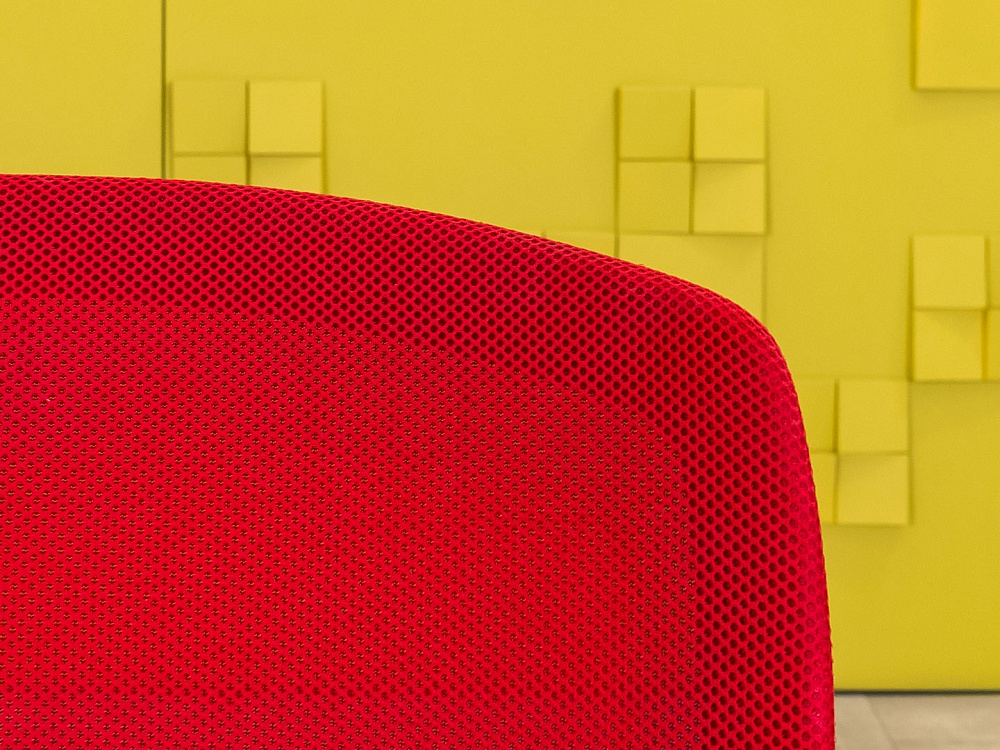 Офисное кресло для персонала на колесах Sitland Ткань Красный Италия_КПТК-261023