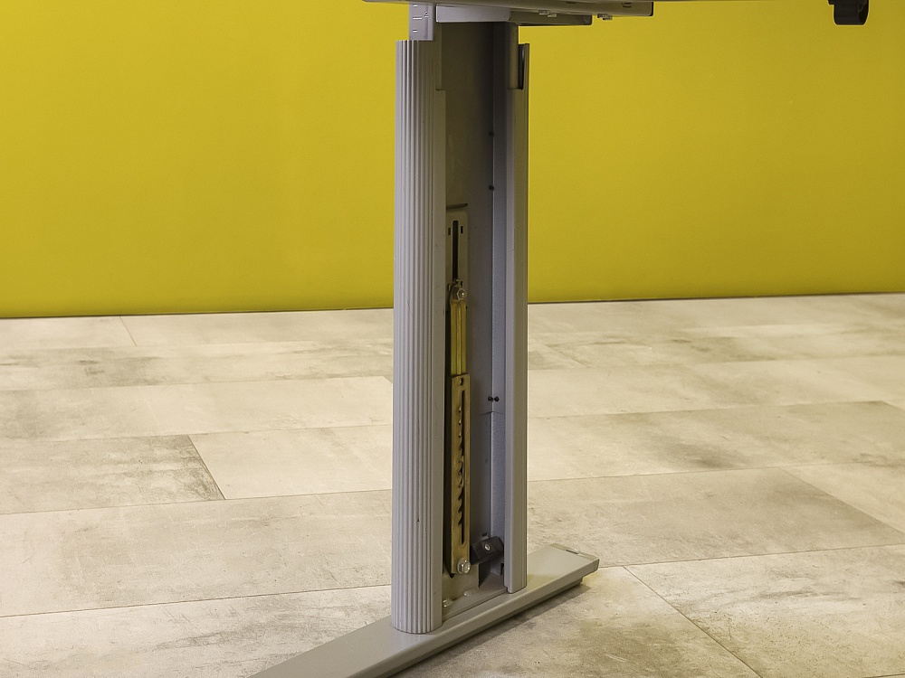 Офисный стол угловой  ЛДСП Бук  СПУВ-20054