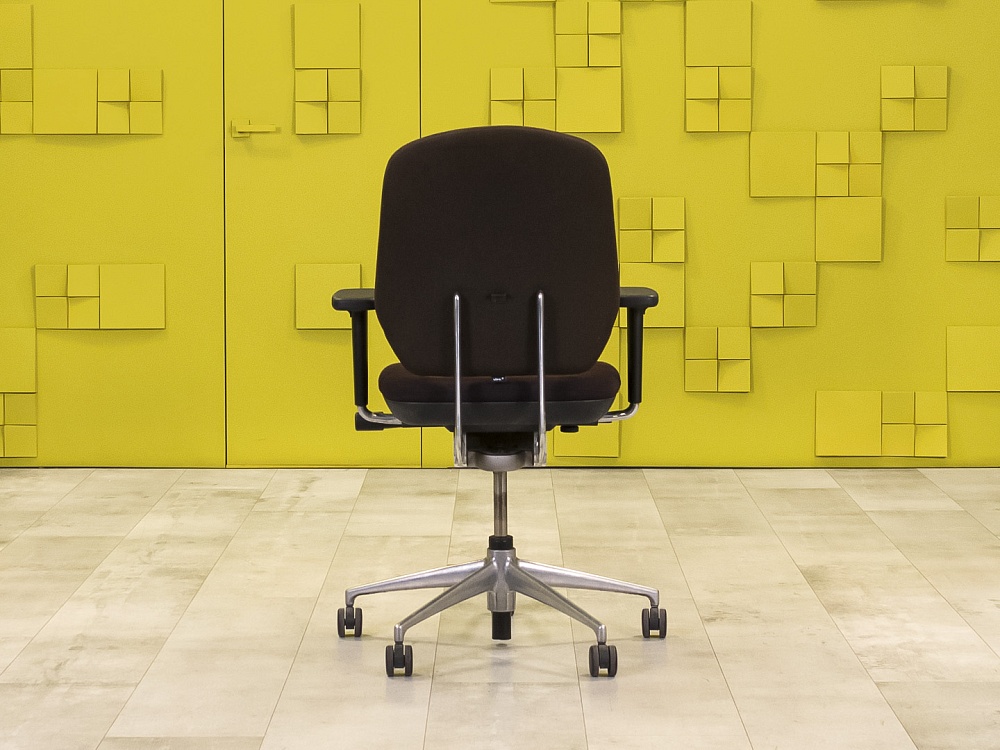 Офисное кресло для персонала на колесах Vitra Ткань Коричневый Швейцария_КПТК4-150922