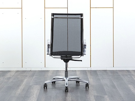 Офисное кресло руководителя  LUXY Сетка Черный LIGHT-MESH/A  (КРСЧ-05042)