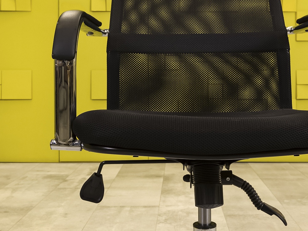 Офисное кресло руководителя на колесах Ткань Чёрный  КРТЧ4-26036