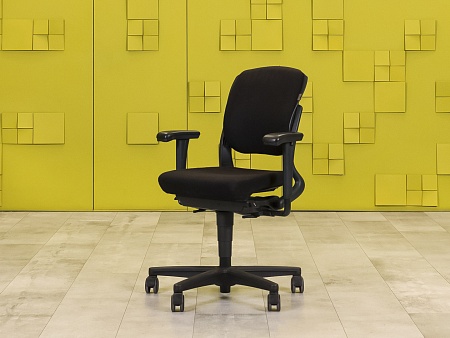 Офисное кресло для персонала на колесах Ahrend Ткань Чёрный Голландия_КПТЧ-15072