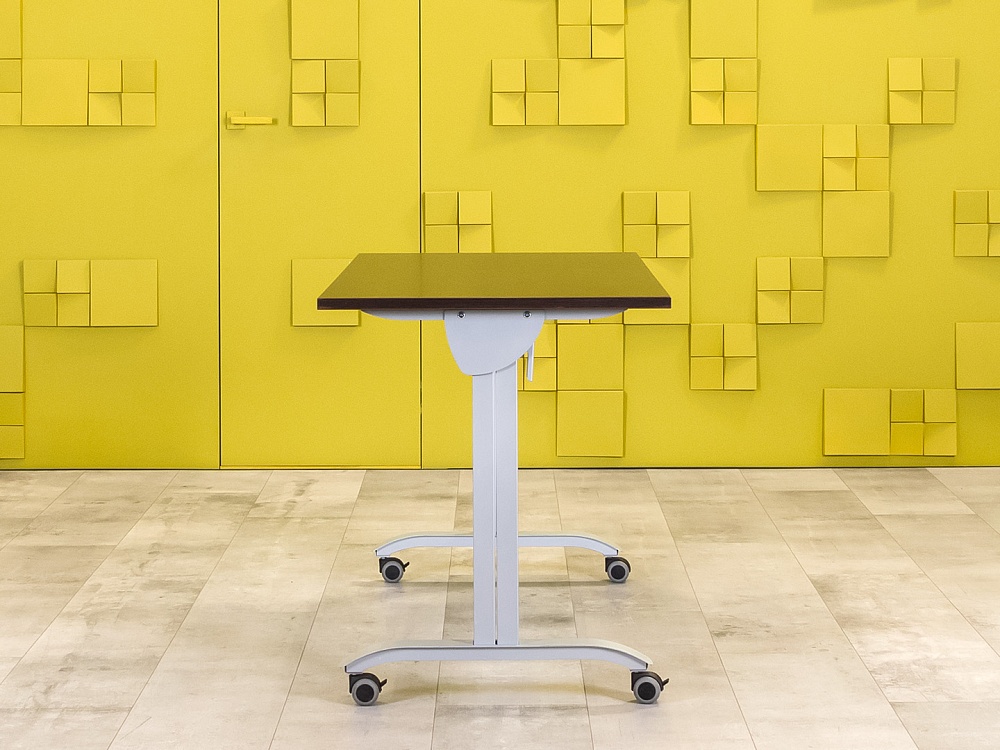 Офисный стол прямой 1400x800 ЛДСП Венге Россия_СППЕ-090224