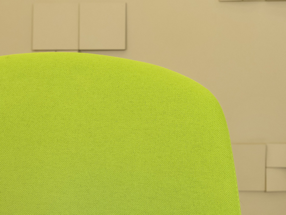 Офисное кресло для персонала на колесах Vitra Ткань Зелёный Швейцария  КПТЗ-12125
