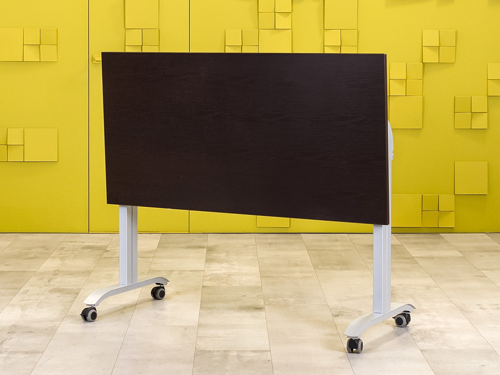 Офисный стол прямой 1400x800 ЛДСП Венге Россия_СППЕ-090224