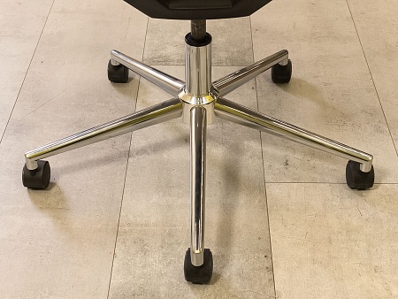 Офисное кресло для персонала на колесах Ткань Чёрный Россия_КПТЧ3-130723