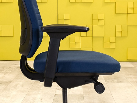 Офисное кресло для персонала на колесах Steelcase Ткань Синий Франция_КПТН-250124