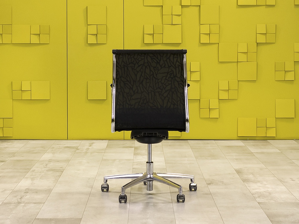 Офисное кресло руководителя на колесах DRESSCHAIR MOVING Кожа Чёрный Италия_КПКЧ-020424