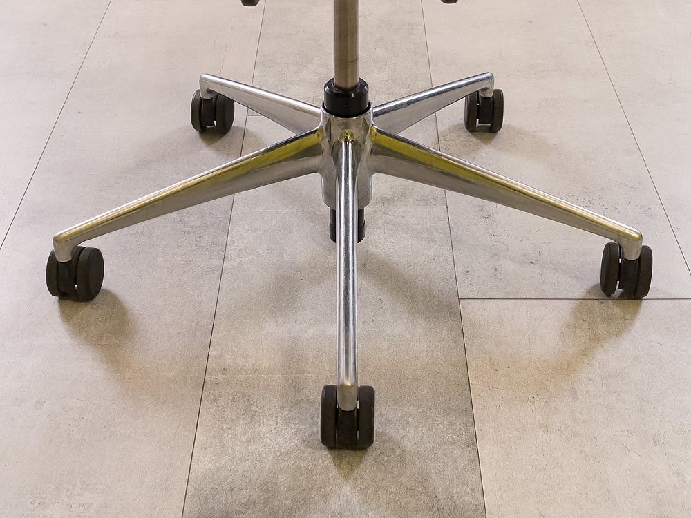 Офисное кресло для персонала на колесах Vitra Ткань Чёрный Швейцария_КПТЧ-23121