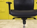 Офисное кресло руководителя на колесах Profoffice Кожа Чёрный Россия-Италия  КРКЧ-280125