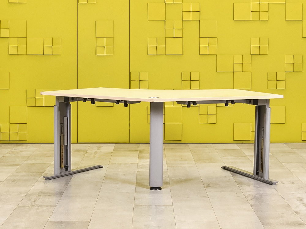 Офисный стол угловой  ЛДСП Бук  СПУВ-20054