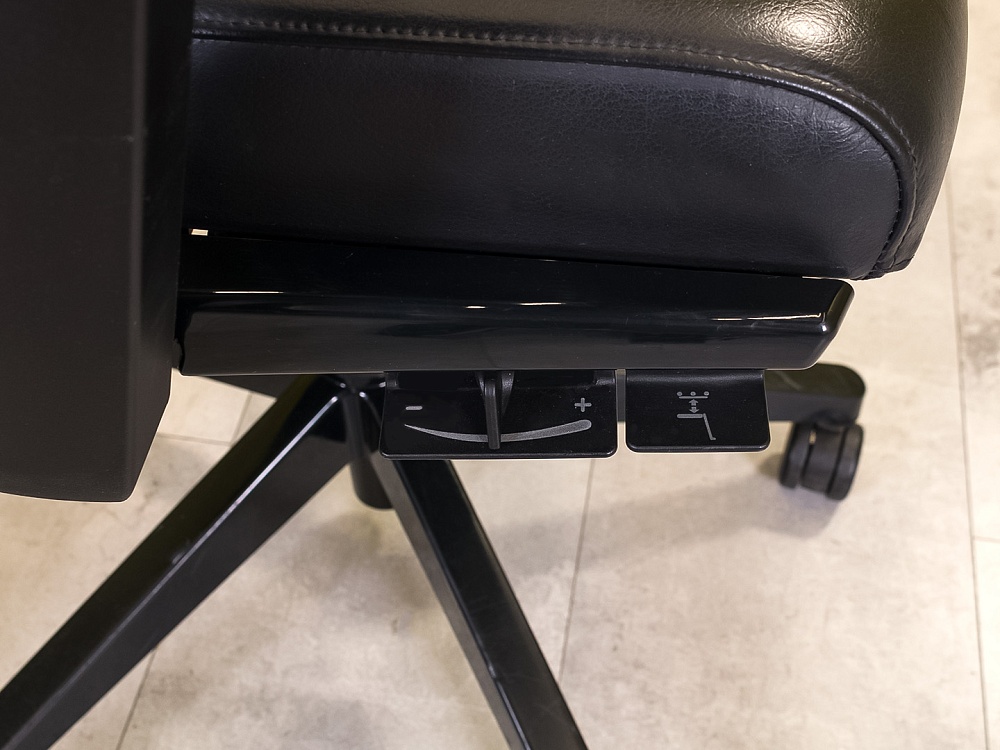 Офисное кресло для персонала на колесах Comforto HAWORTH Кожа Чёрный США_КПКЧ-220724