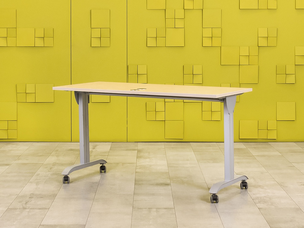 Офисный стол прямой 1400x650 ЛДСП Клен Россия_СППВ-150424