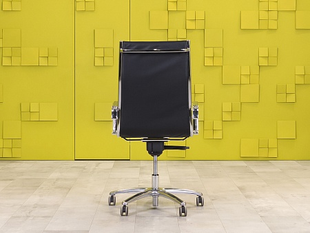 Офисное кресло руководителя на колесах Luxy  Кожа Чёрный Италия_КРКЧ-12020