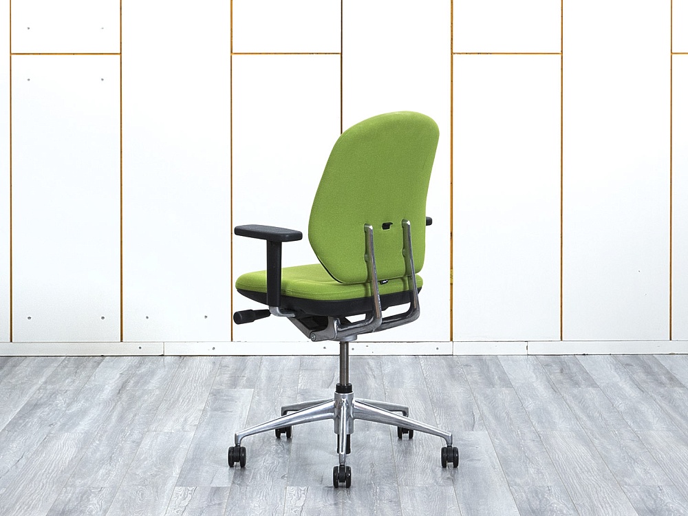 Офисное кресло для персонала  VITRA Ткань Зеленый   (КПТЗ-11014)