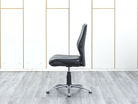 Конференц кресло для переговорной  Черный Кожзам SteelCase   (УНКЧ-30074)