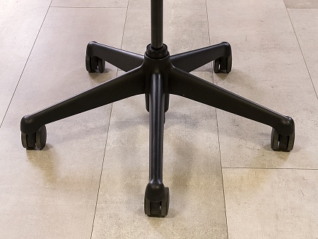 Офисное кресло для персонала на колесах CHADWICK KNOLL Сетка Серый США  КПТС1-110923