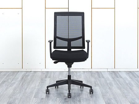 Офисное кресло для персонала  Narbutas Сетка Черный Eva.II  (КПСЧ-16044)