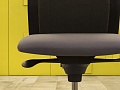 Офисное кресло для персонала на колесах Wiesner Hager Ткань Серый Австрия  КПТС-23066