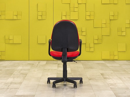 Конференц кресло для переговорной на ножках AXO Кожзам Бежевый Польша_КНКБ-230623