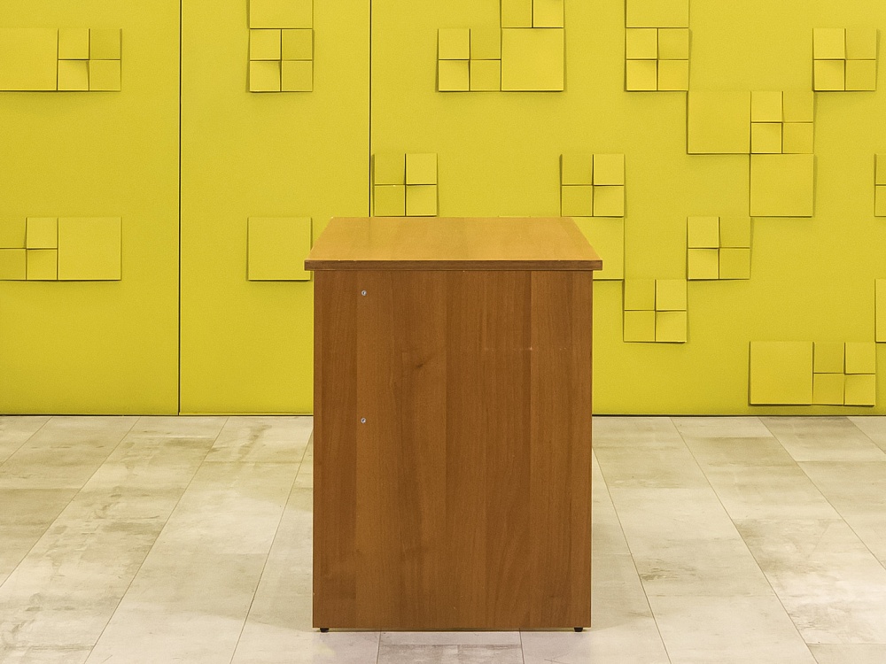 Офисный стол прямой  ЛДСП Орех Россия  СППХ-13046