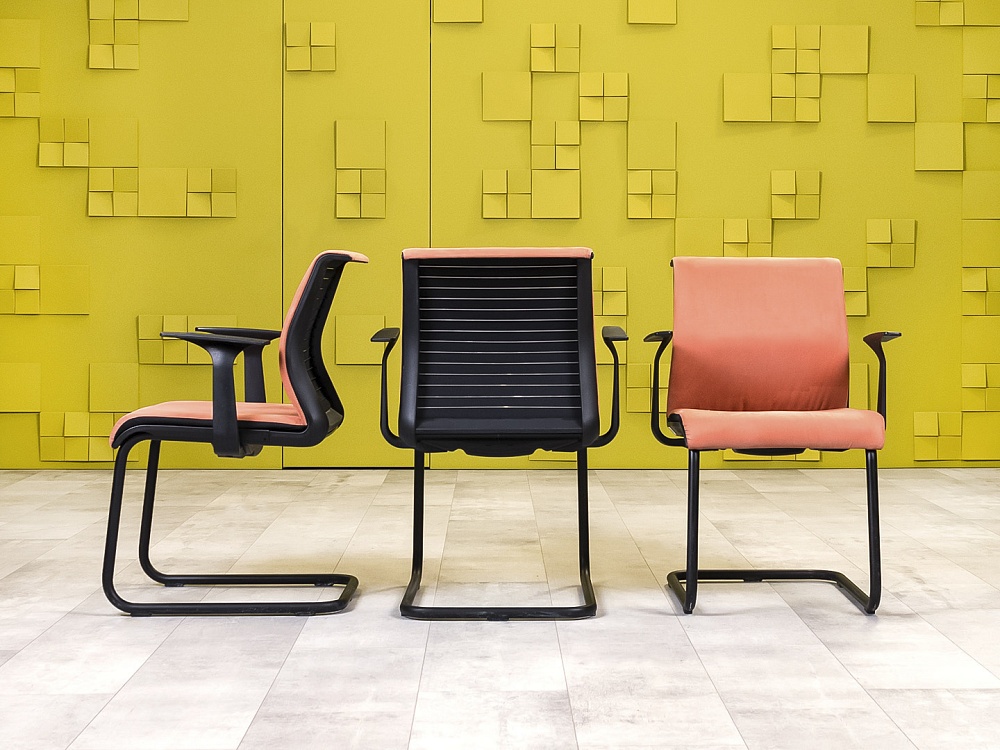 Конференц кресло для переговорной на полозьях Steelcase Ткань Коричневый Франция_КДТК-291223