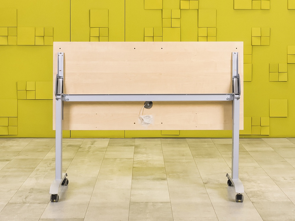 Офисный стол прямой 1400x650 ЛДСП Клен Россия_СППВ-150424