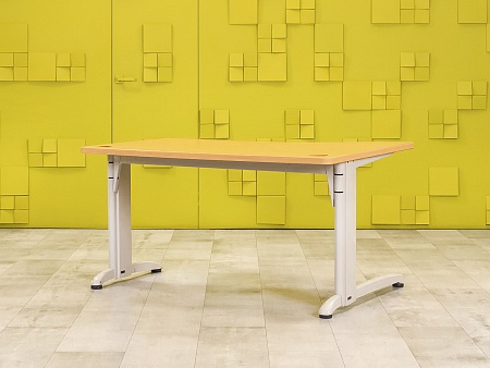 Офисный стол эргономичный Steelcase 1400x900 ЛДСП Бук Германия_СПЭВ2-260923