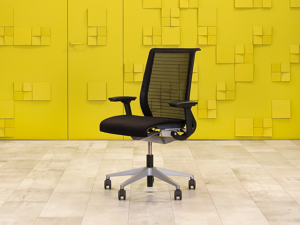 Офисное кресло для персонала на колесах Think Steelcase Ткань Чёрный Франция_КПТЧ-100924