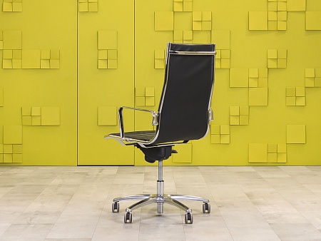 Офисное кресло руководителя на колесах Luxy  Кожа Чёрный Италия_КРКЧ-12020